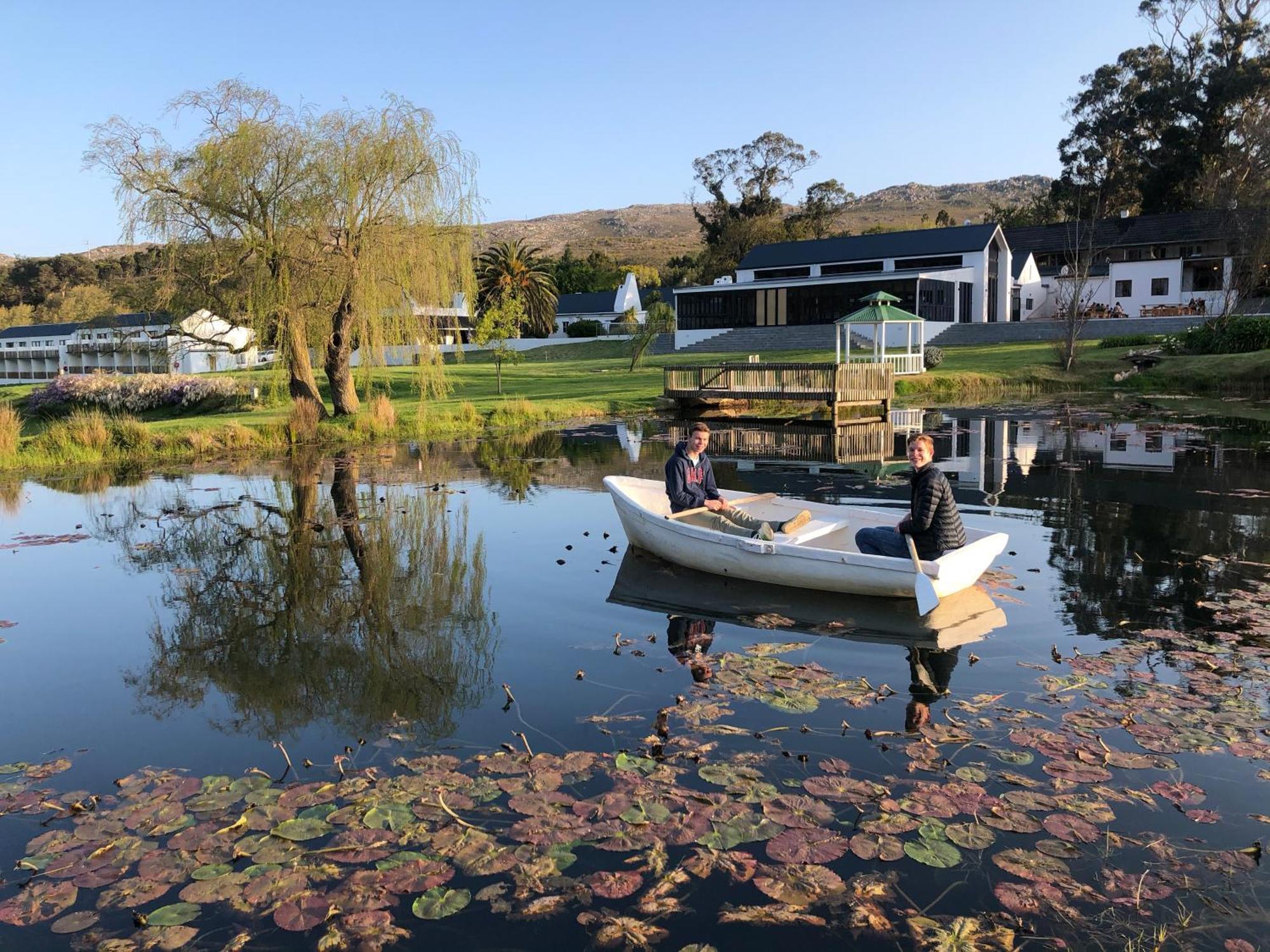 Houw Hoek Hotel Botrivier Kültér fotó