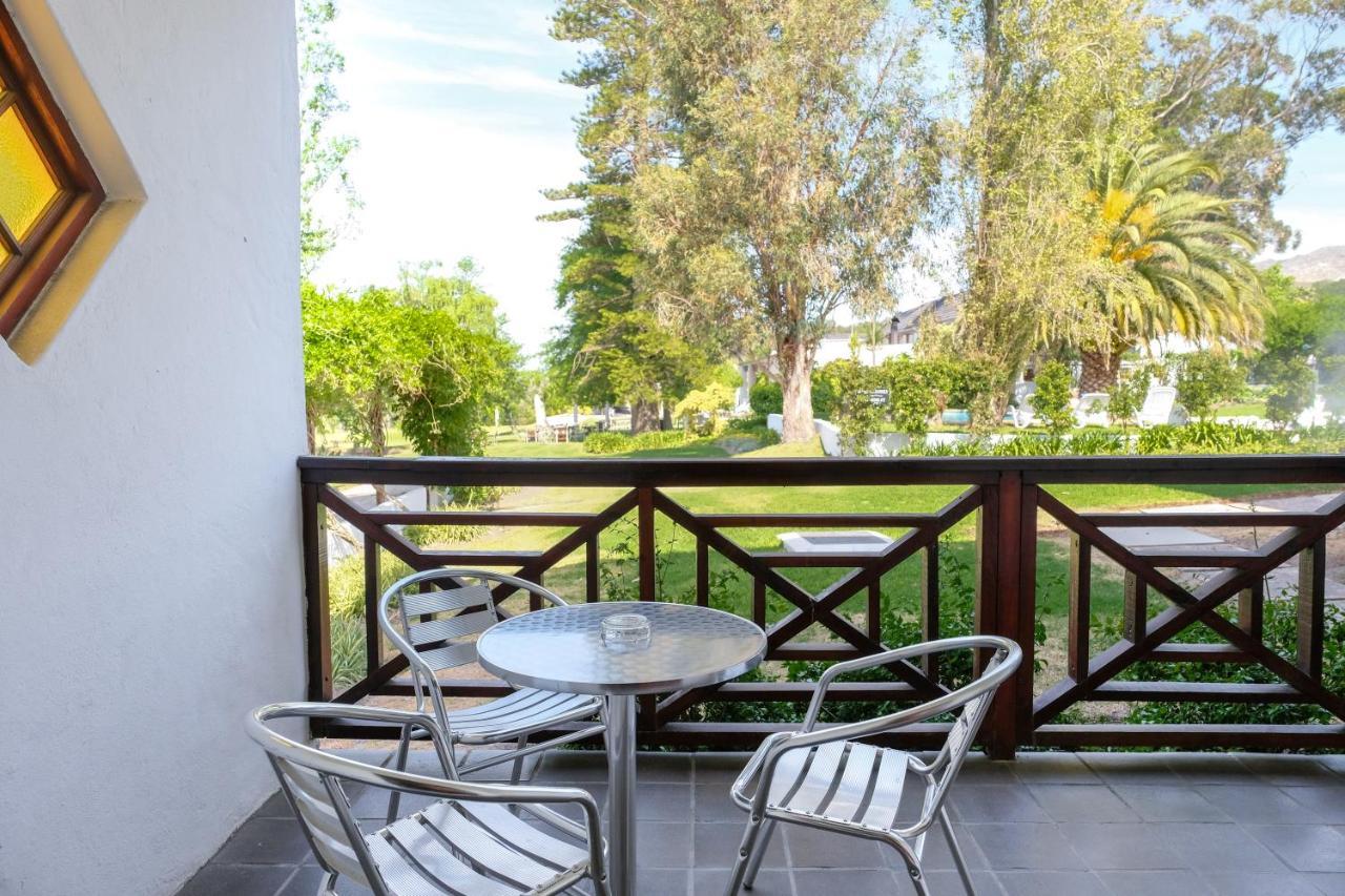 Houw Hoek Hotel Botrivier Kültér fotó
